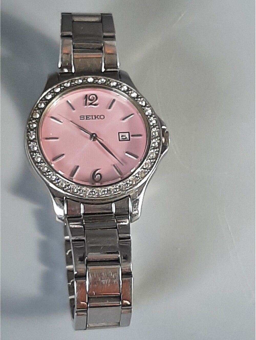 Seiko Ladies Wristwatch w/Pink Dial 7N82-0HV0